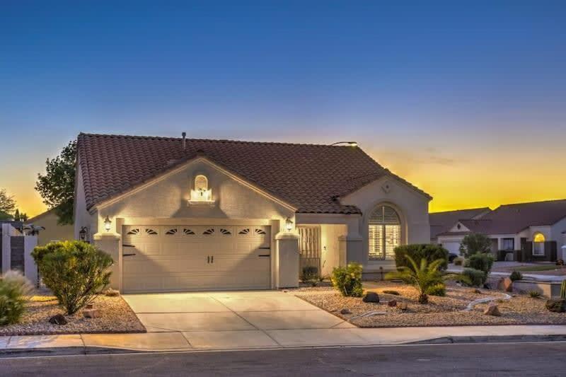 Family Fun For Everyone In Las Vegas- 4 Bedrooms, Billiards, Game Room 亨德森 外观 照片