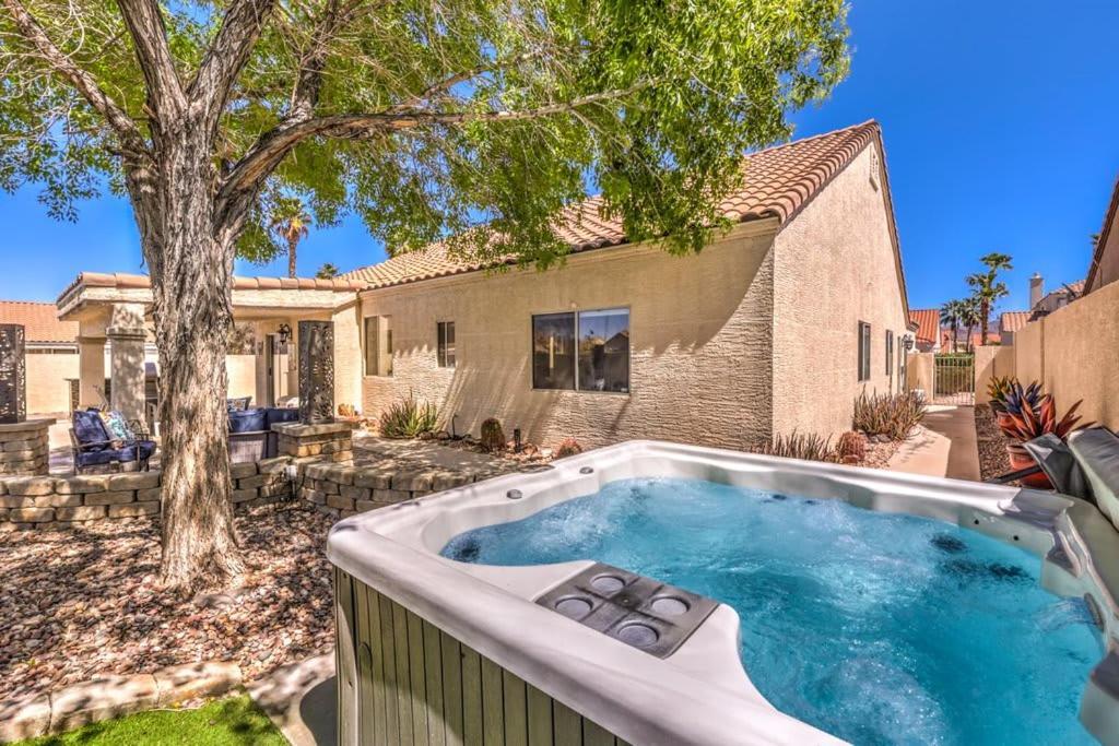 Family Fun For Everyone In Las Vegas- 4 Bedrooms, Billiards, Game Room 亨德森 外观 照片
