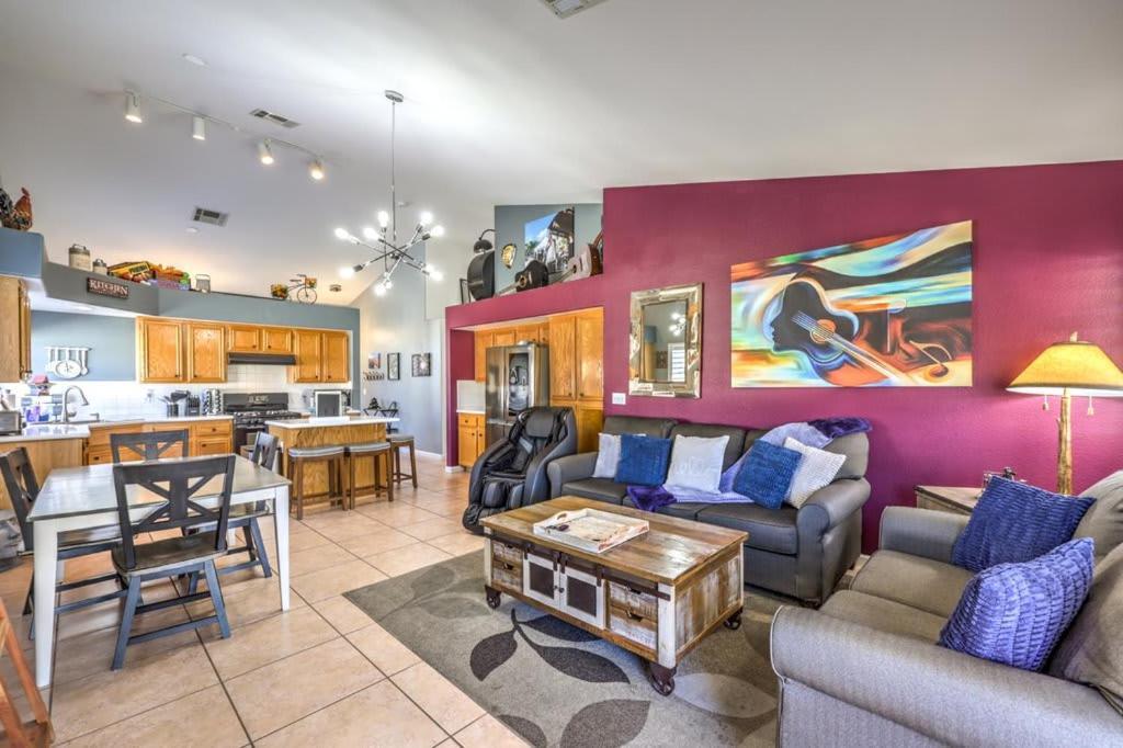 Family Fun For Everyone In Las Vegas- 4 Bedrooms, Billiards, Game Room 亨德森 外观 照片