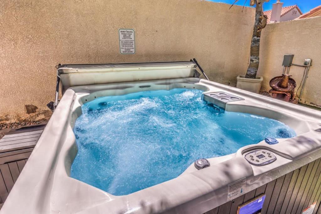 Family Fun For Everyone In Las Vegas- 4 Bedrooms, Billiards, Game Room 亨德森 外观 照片