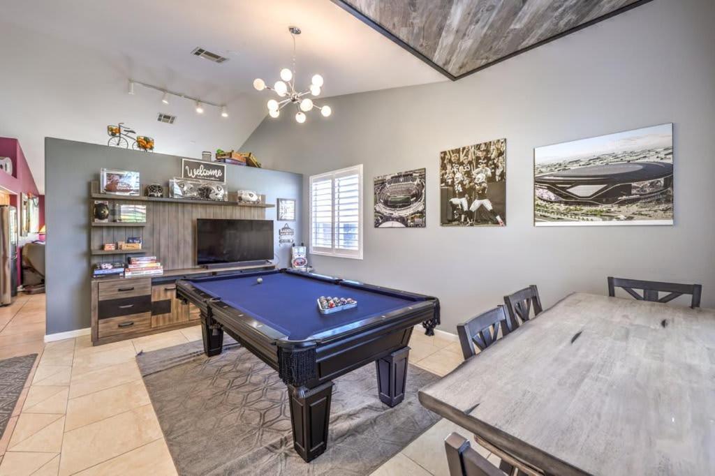 Family Fun For Everyone In Las Vegas- 4 Bedrooms, Billiards, Game Room 亨德森 外观 照片
